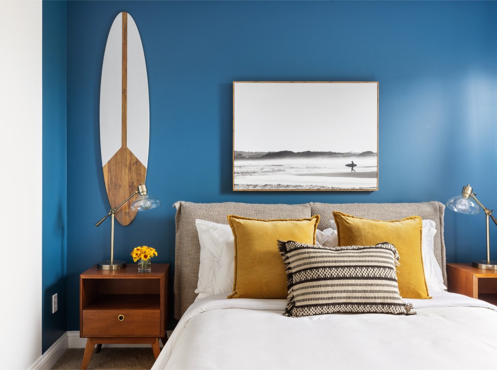 Overmoon vacation rental bedroom
