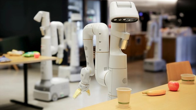 A Google DeepMind robot arm