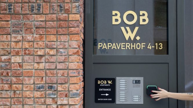 Bob W