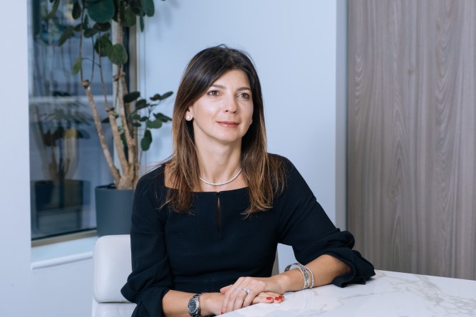
												Raluca Ragab Avatar												