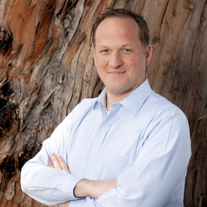 Ari Tuchman