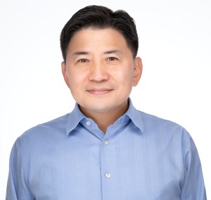 Hyuk-Jeen Suh