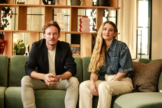 alex hofmann and jennifer lewis