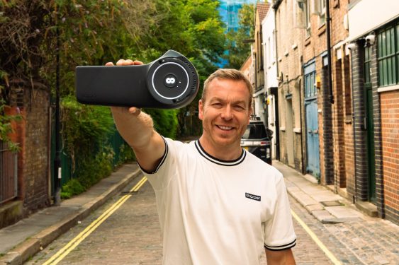 Sir Chris Hoy with Skarper's e-bike conversion unit