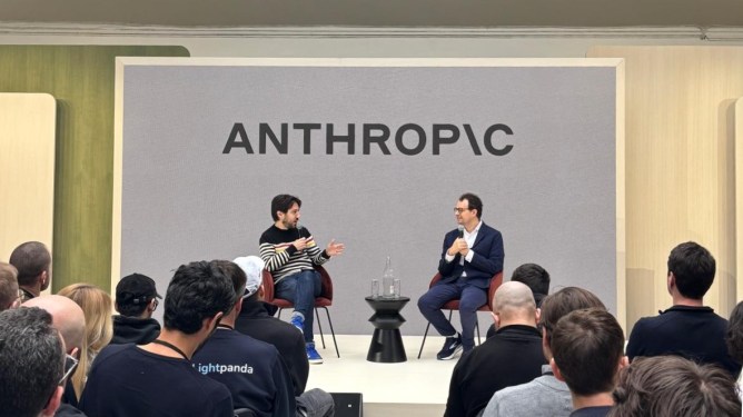 Romain Dillet interviews Dario Amodei